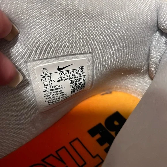 AUTHENTIC Nike Air Deldon Multicolor Basketball Shoes Size 9.5 BE TRUE - Picture 16 of 17